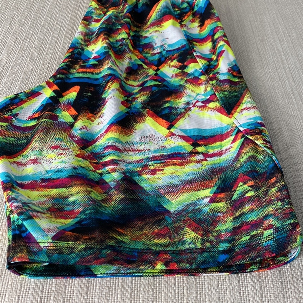 NIKE Multicolored Youth Size L Basketball shorts NWOT - Picture 7 of 9